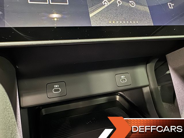 Land Rover DISCOVERY SPORT P250 Dynamic SE купить на сайте DeffCars