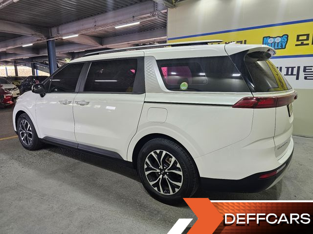 Kia CARNIVAL 9-Seater Prestige купить на сайте DeffCars