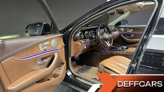 Mercedes E-CLASS E300 4MATIC Exclusive купить на сайте DeffCars