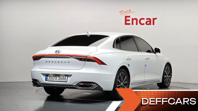 Hyundai GRANDEUR 2.5 Le Blanc купить на сайте DeffCars