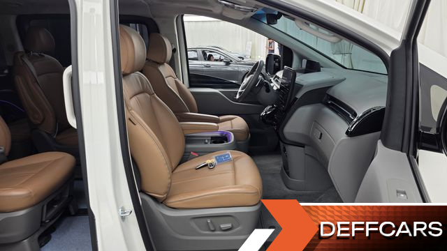 Hyundai STARIA L3.5 Lounge 9-Seater Inspiration купить на сайте DeffCars