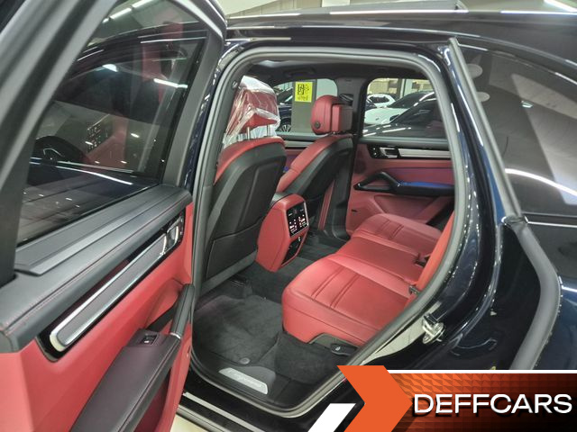 Porsche CAYENNE 3.0 E-HYBRID PLATINUM EDITION купить на сайте DeffCars