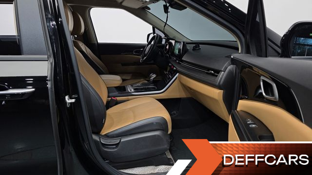 Kia CARNIVAL 9-Seater Prestige купить на сайте DeffCars