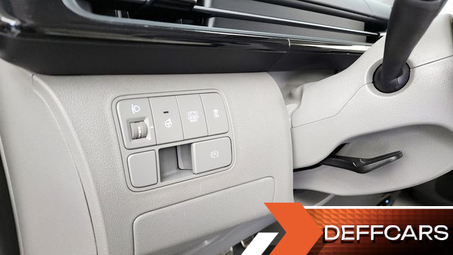 Hyundai STARIA HEV 1.6 Lounge 7-Seater Inspiration купить на сайте DeffCars