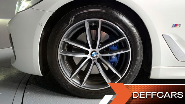 BMW 5-SERIES 520i M Sport купить на сайте DeffCars