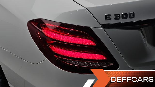 Mercedes E-CLASS E300 4MATIC Avnatgarde купить на сайте DeffCars