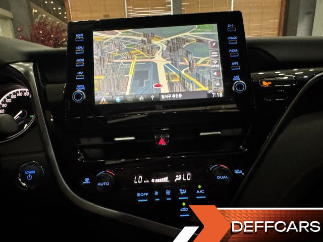 Toyota CAMRY 2.5 XLE Hybrid купить на сайте DeffCars