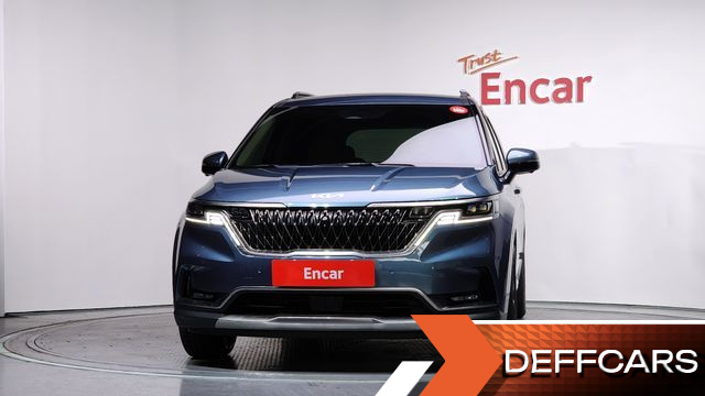 Kia CARNIVAL Gasoline 9-Seater Signature купить на сайте DeffCars