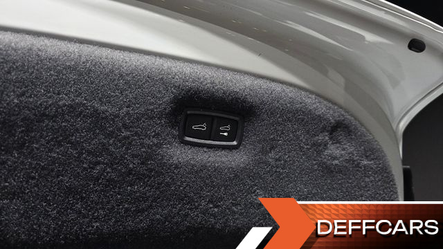 Porsche TAYCAN Base купить на сайте DeffCars