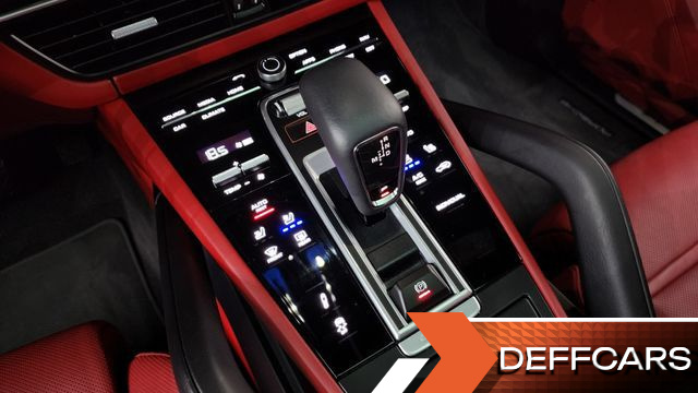 Porsche CAYENNE 3.0 E-HYBRID PLATINUM EDITION купить на сайте DeffCars