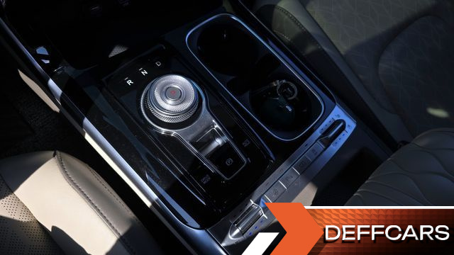 Kia CARNIVAL 9-Seater Noblesse купить на сайте DeffCars