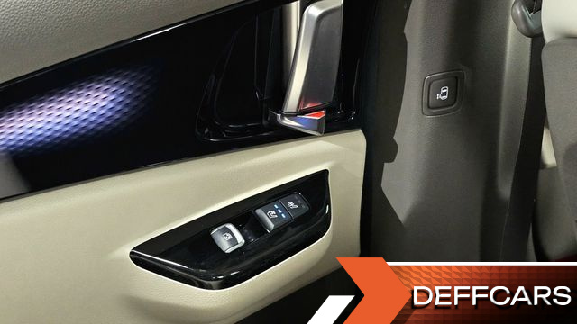 Kia CARNIVAL 9-Seater Hi-Limousine Signature купить на сайте DeffCars