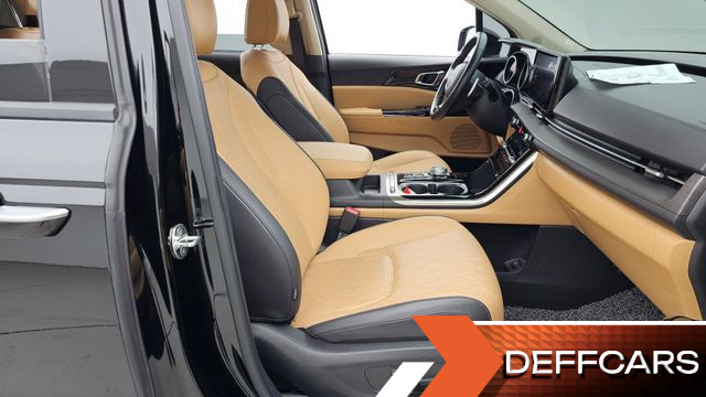 Kia CARNIVAL 9-Seater Noblesse купить на сайте DeffCars