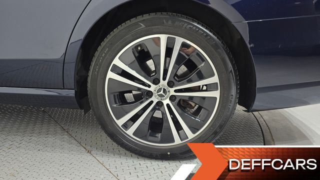 Mercedes E-CLASS E300 Avantgarde купить на сайте DeffCars