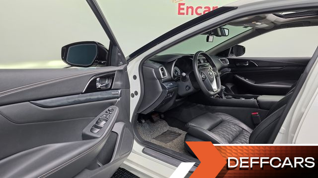 Nissan MAXIMA 3.5 Platinum купить на сайте DeffCars