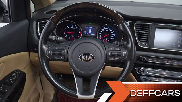 Kia CARNIVAL 9-Seater Prstige купить на сайте DeffCars