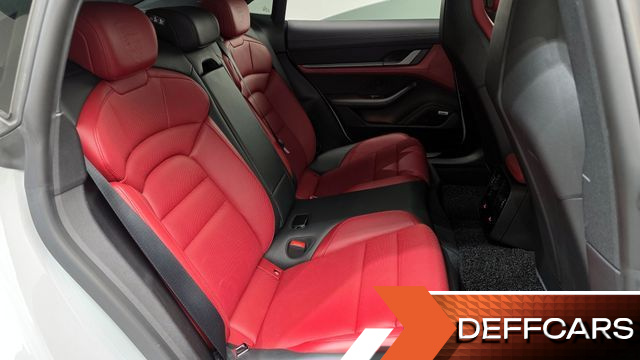 Porsche TAYCAN 4S купить на сайте DeffCars