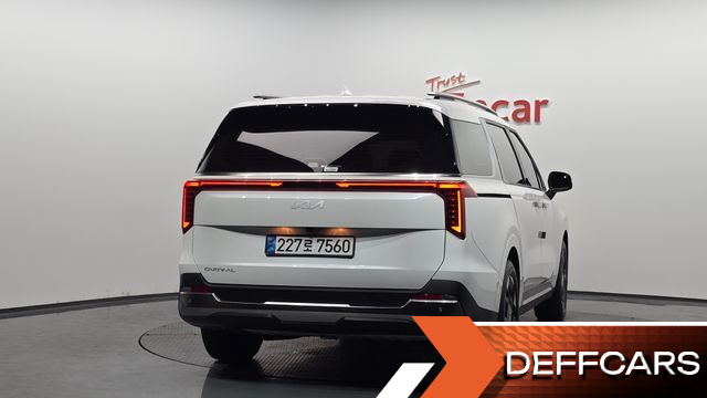 Kia CARNIVAL 9-Seater Noblesse купить на сайте DeffCars