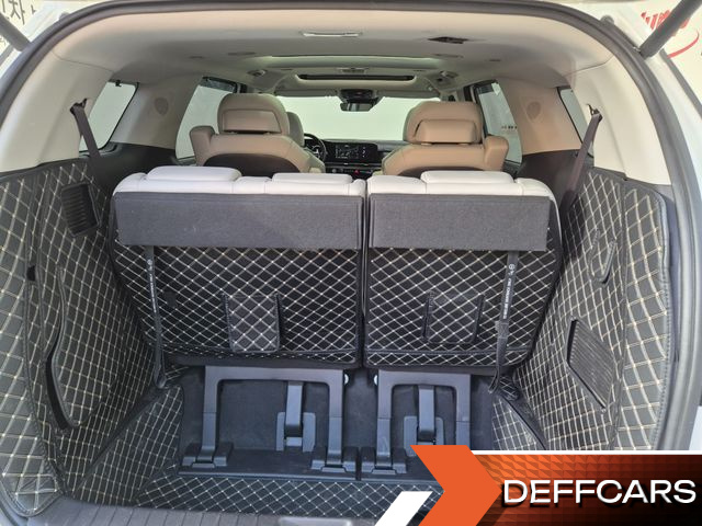 Kia CARNIVAL 7-Seater Signature купить на сайте DeffCars