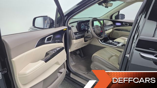Kia CARNIVAL Gasoline 9-Seater Signature купить на сайте DeffCars