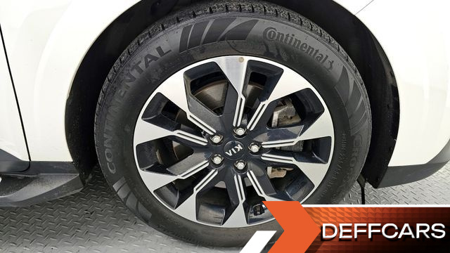 Kia CARNIVAL Gasoline 7-Seater Signature купить на сайте DeffCars