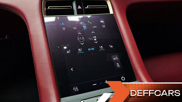 Porsche TAYCAN Base купить на сайте DeffCars