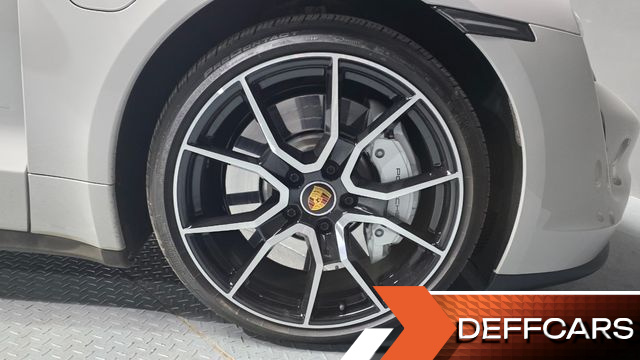 Porsche TAYCAN 4S купить на сайте DeffCars