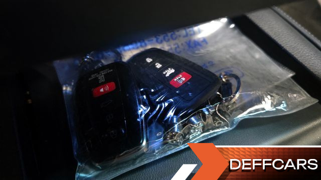 Toyota AVALON 2.5 Hybrid купить на сайте DeffCars