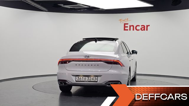 Hyundai GRANDEUR 2.5 Calligraphy купить на сайте DeffCars