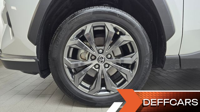 Toyota RAV4 2,5 4WD Hybrid LTD купить на сайте DeffCars