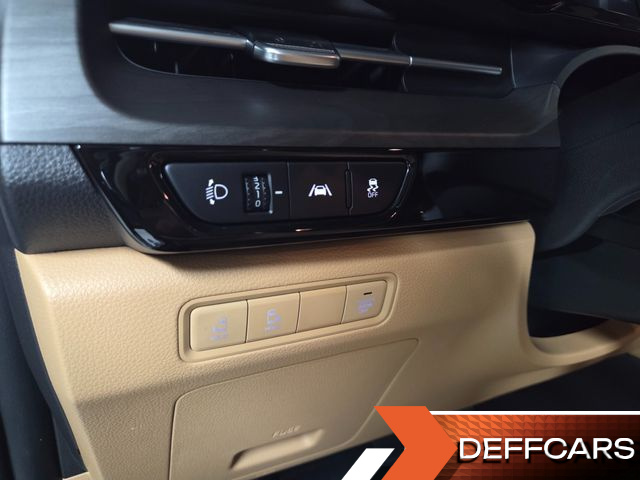 Kia CARNIVAL 11-Seater Prestige купить на сайте DeffCars