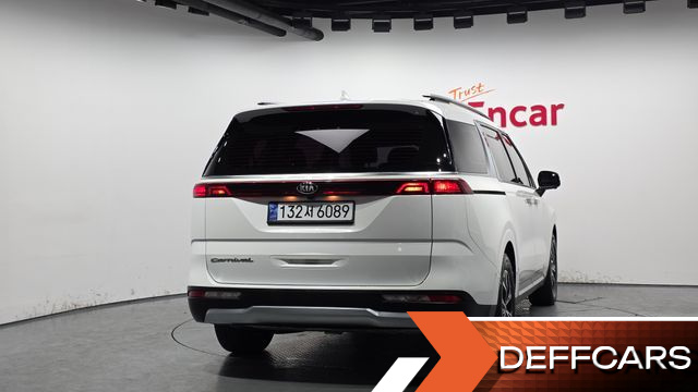 Kia CARNIVAL 9-Seater Noblesse купить на сайте DeffCars