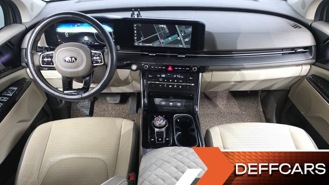 Kia CARNIVAL 9-Seater Signature купить на сайте DeffCars