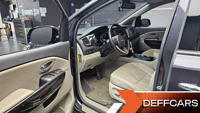 Kia CARNIVAL 9-Seater Prstige купить на сайте DeffCars