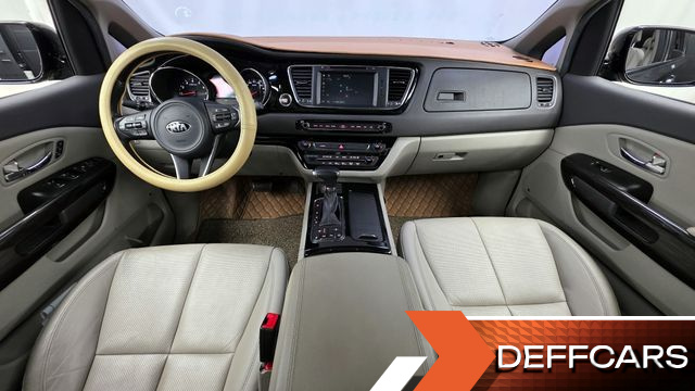 Kia CARNIVAL Gasoline 7-seater Limousine President купить на сайте DeffCars