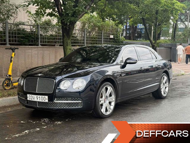 Bentley FLYING SPUR 4.0 купить на сайте DeffCars