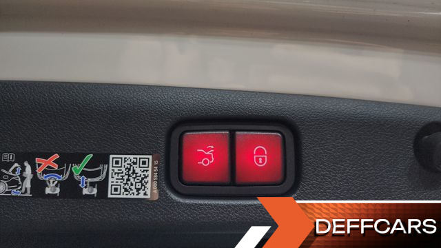 Mercedes E-CLASS E300 4MATIC AMG Line купить на сайте DeffCars