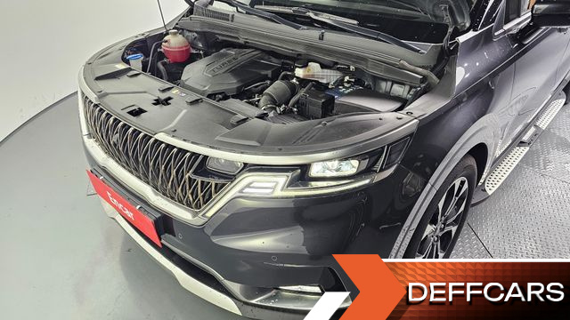 Kia CARNIVAL 9-Seater Signature купить на сайте DeffCars