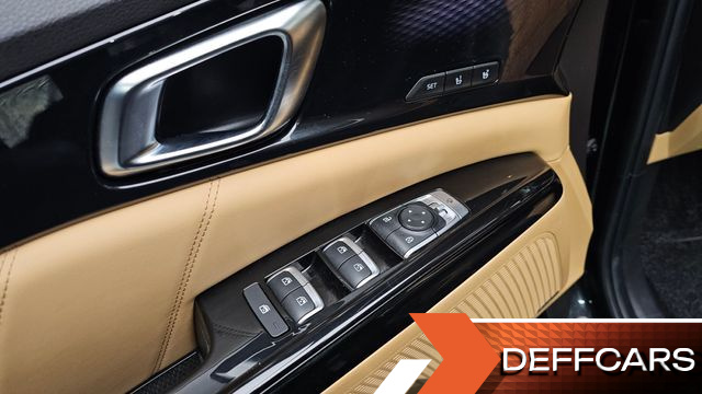 Kia CARNIVAL 9-Seater Signature купить на сайте DeffCars