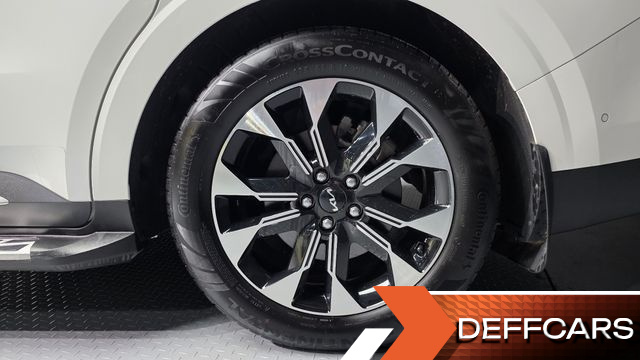 Kia CARNIVAL 9-Seater Signature купить на сайте DeffCars