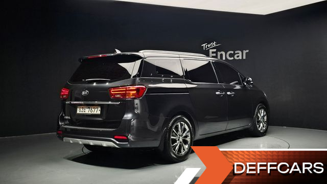 Kia CARNIVAL 9-Seater Prstige купить на сайте DeffCars