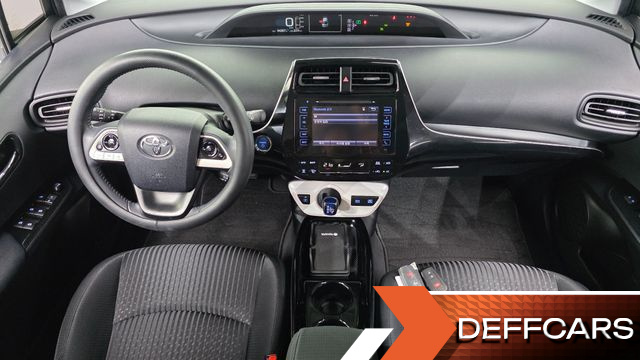 Toyota PRIUS 1.8 E купить на сайте DeffCars