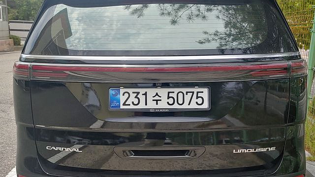 Kia CARNIVAL 7-Seater Signature купить на сайте DeffCars