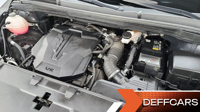 Kia CARNIVAL Gasoline 7-Seater Signature купить на сайте DeffCars