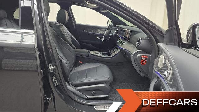Mercedes E-CLASS E350 4MATIC AMG Line купить на сайте DeffCars