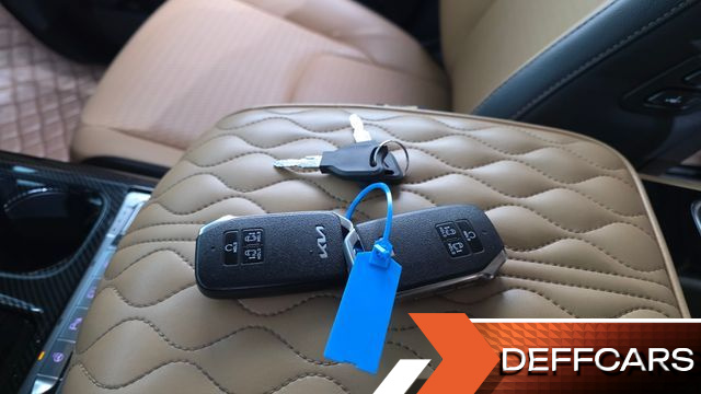 Kia CARNIVAL 7-Seater Outdoor Noblesse купить на сайте DeffCars