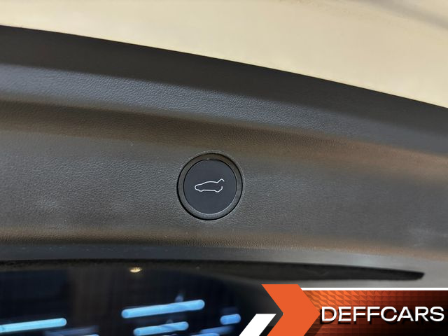 Tesla MODEL Y Long Range AWD купить на сайте DeffCars