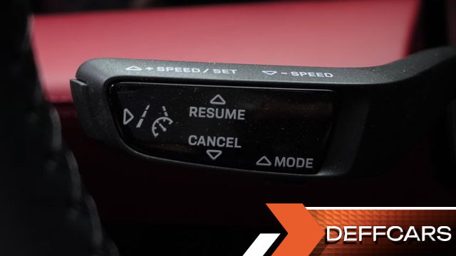 Porsche TAYCAN 4S купить на сайте DeffCars