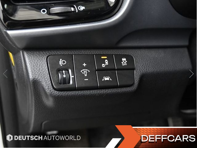Kia STONIC Diesel 1.6 Prestige купить на сайте DeffCars