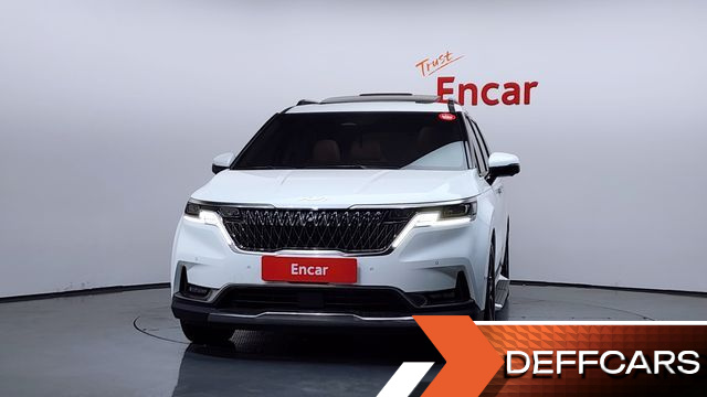 Kia CARNIVAL Gasoline 7-Seater Signature купить на сайте DeffCars